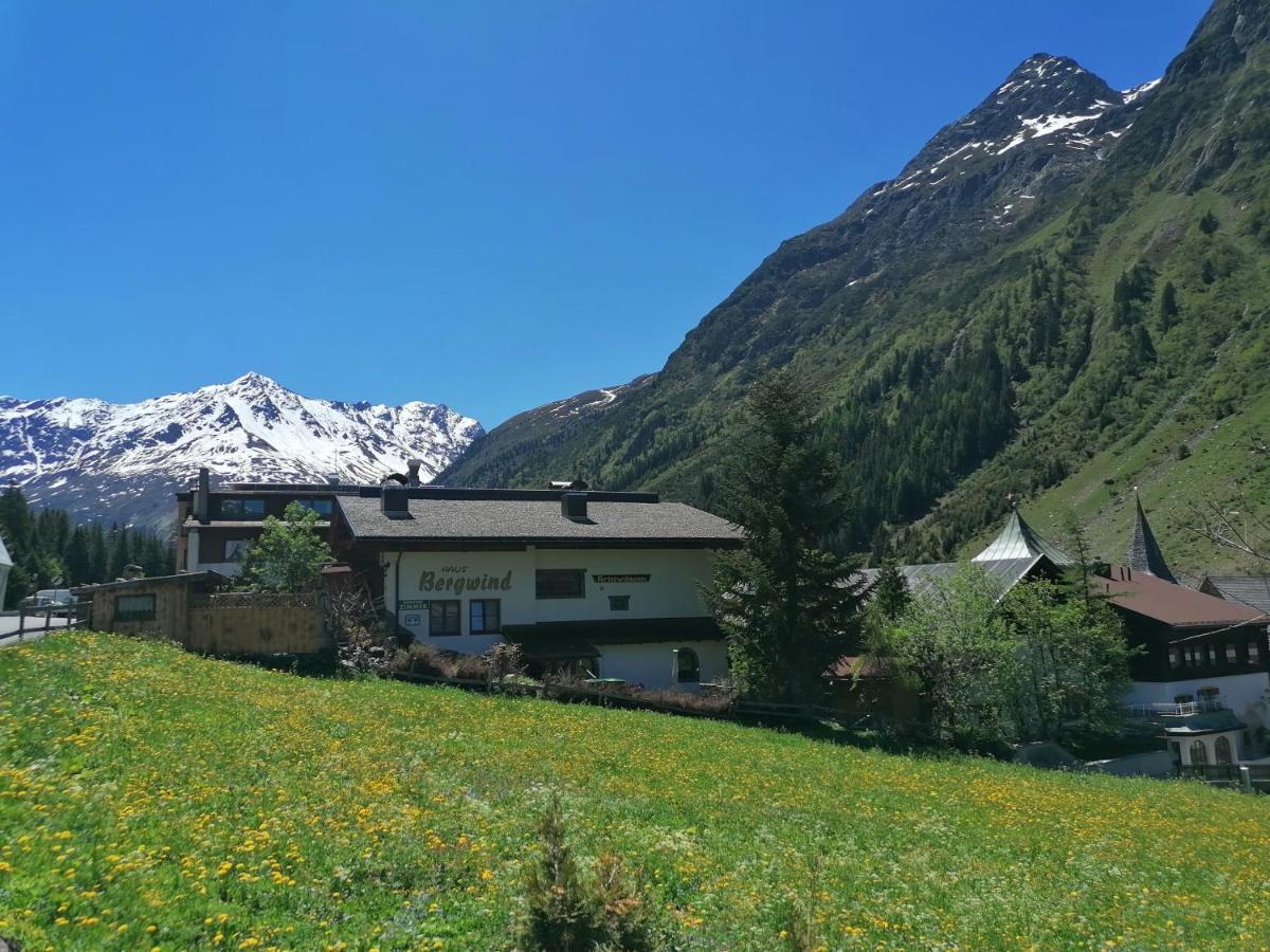 Ferienwohnung Haus Bergwind St. Leonhard im Pitztal Exterior foto