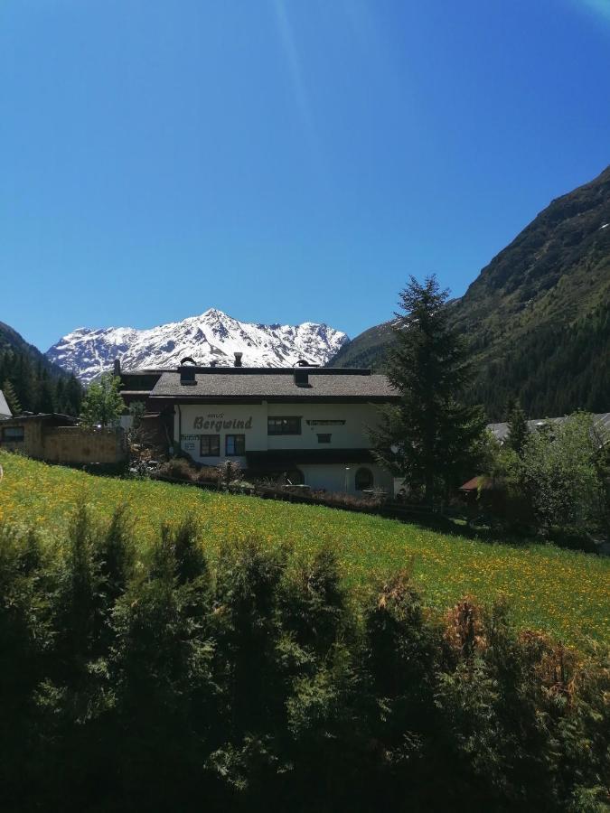 Ferienwohnung Haus Bergwind St. Leonhard im Pitztal Exterior foto