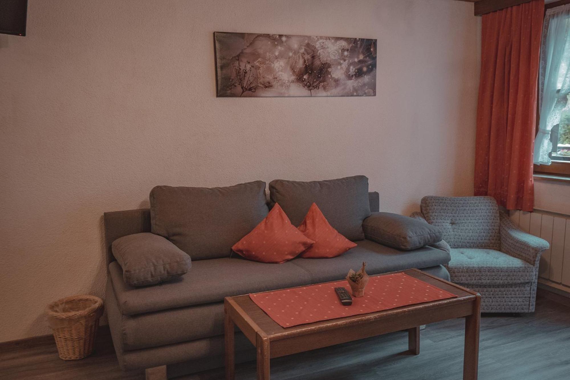 Ferienwohnung Haus Bergwind St. Leonhard im Pitztal Exterior foto